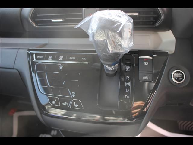 デリカミニ Ｔ　プレミアム　リミテッドエディション　届出済未使用車（14枚目）