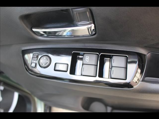 デリカミニ Ｔ　プレミアム　リミテッドエディション　届出済未使用車（33枚目）