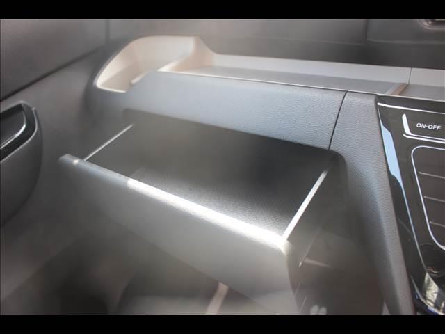 デリカミニ Ｔ　プレミアム　リミテッドエディション　届出済未使用車（45枚目）