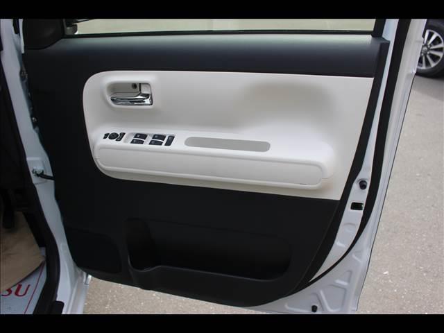 ムーヴキャンバス ストライプスＧ　届出済未使用車（10枚目）