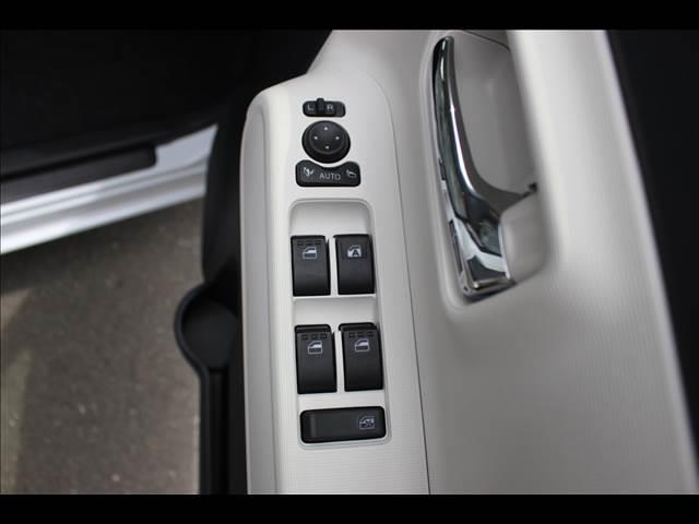 ムーヴキャンバス ストライプスＧ　届出済未使用車（9枚目）