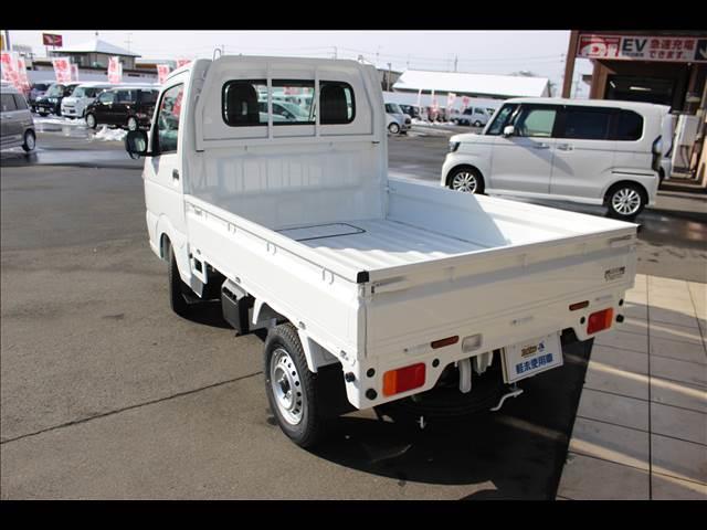 キャリイトラック ＫＣ　エアコン・パワステ　５ＭＴ　４ＷＤ　届出済未使用車（8枚目）