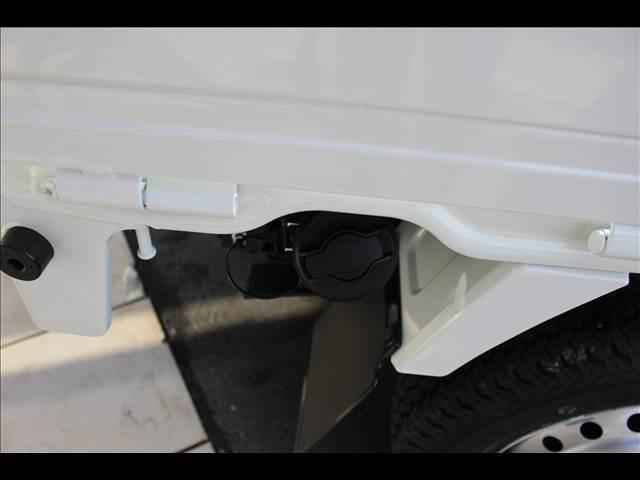 キャリイトラック ＫＣ　エアコン・パワステ　５ＭＴ　４ＷＤ　届出済未使用車（24枚目）