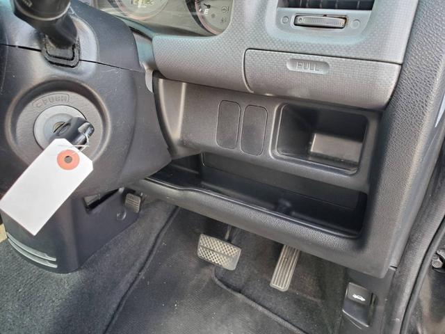 AU 4WD CVT 社外アルミ 純正CD・MD ETC(25枚目)