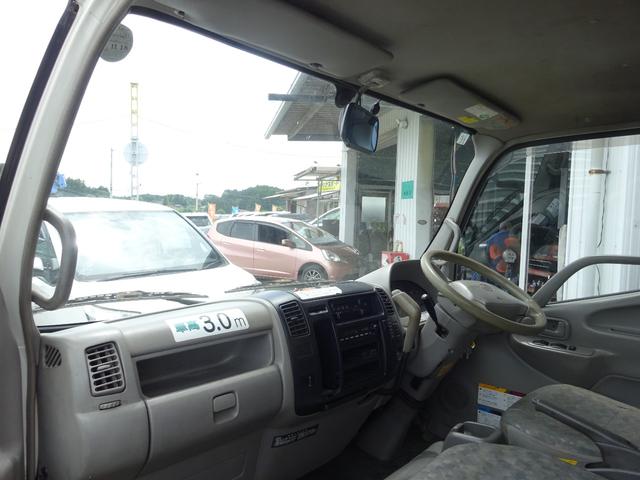 デュトロ 　高所作業車　オートマ　ＥＴＣ　作業床車載荷重２００ｋｇ　最大積載量１５０ｋｇ　前後アウトリガー　エアバック　左右棚付き　ＡＭＦＭラジオ（30枚目）