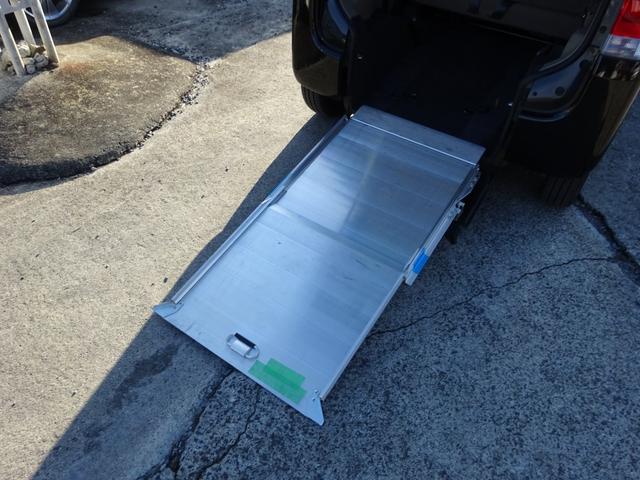 タント スローパー 福祉車両 リアシート付 車イス1台固定 キーレスエントリー 左側スライドドア CDプレーヤー ベンチシート 運転席助手席エアバック(2枚目)