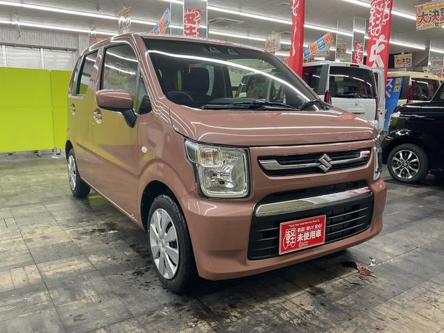 ワゴンＲ ＦＸ　ＦＸ（４名）　４ＷＤ　届出済未使用車　衝突被害軽減システム　盗難防止システム　衝突安全ボディ　クリアランスソナー　シートヒーター　オートライト　電動格納ミラー（7枚目）