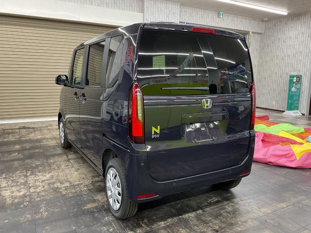 Ｎ－ＢＯＸ ベースグレード　４ＷＤ　届出済未使用車　両側スライドドア　衝突被害軽減システム　盗難防止システム　衝突安全ボディ　クリアランスソナー　シートヒーター　ＬＥＤヘッドライト　バックカメラ　サイドカメラ（11枚目）