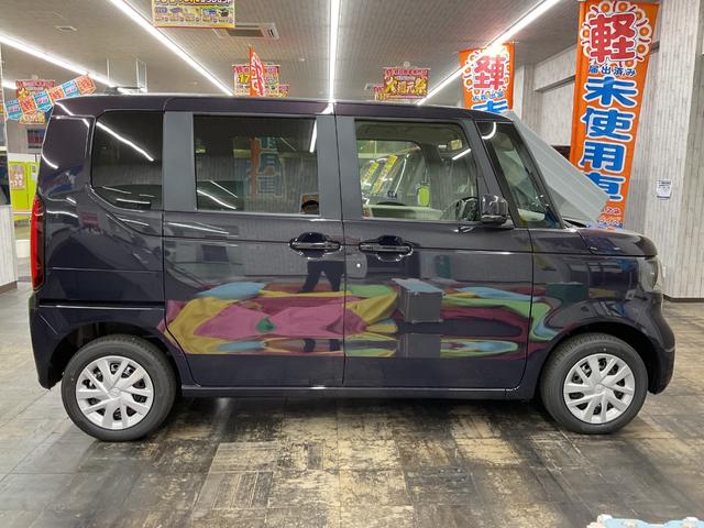 Ｎ－ＢＯＸ ベースグレード　４ＷＤ　届出済未使用車　両側スライドドア　衝突被害軽減システム　盗難防止システム　衝突安全ボディ　クリアランスソナー　シートヒーター　ＬＥＤヘッドライト　バックカメラ　サイドカメラ（12枚目）
