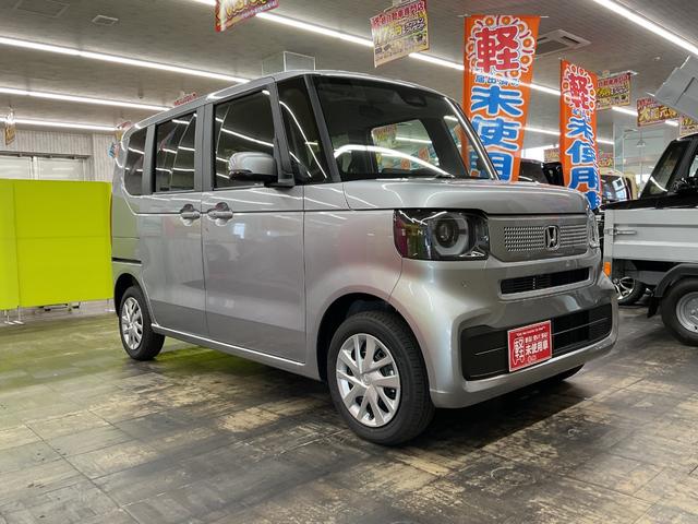 Ｎ－ＢＯＸ ベースグレード　４ＷＤ　届出済未使用車　スマートキー　アイドリングストップ　衝突被害軽減システム　衝突安全ボディ　盗難防止システム　クリアランスソナー　シートヒーター　ＬＥＤヘッドランプ　サイドカメラ　バックカメラ（4枚目）