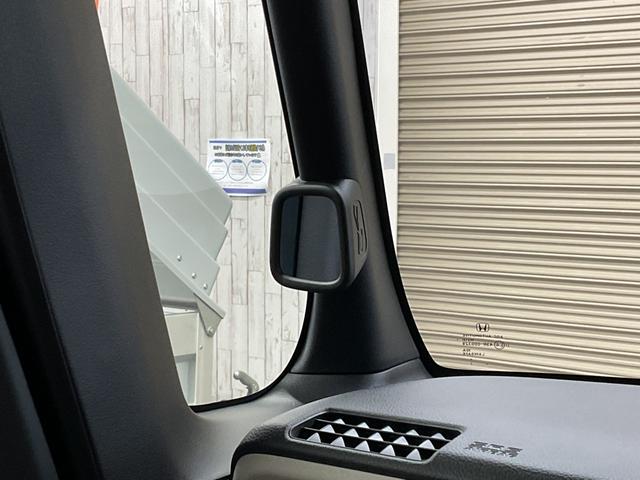 Ｎ－ＢＯＸ ベースグレード　４ＷＤ　届出済未使用車　スマートキー　アイドリングストップ　衝突被害軽減システム　衝突安全ボディ　盗難防止システム　クリアランスソナー　シートヒーター　ＬＥＤヘッドランプ　サイドカメラ　バックカメラ（40枚目）