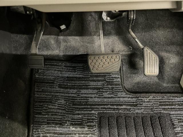 ムーヴ Ｌ　ＳＡＩＩＩ　４ＷＤ　運転席・助手席エアーバック　盗難防止システム　衝突安全ボディ　衝突被害軽減システム　アイドリングストップ　ベンチシート　フルフラット（40枚目）