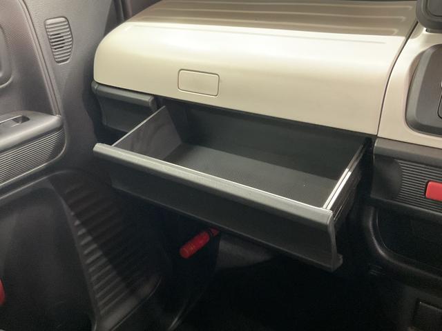 スペーシア ハイブリッドＧ　４ＷＤ　スマートキー　アイドリングストップ　衝突被害軽減システム　衝突安全ボディ　盗難防止システム　クリアランスソナー　シートヒーター　フルフラット（45枚目）