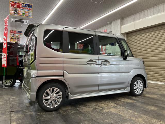 スペーシアカスタム ハイブリッドＧＳ　４ＷＤ　運転席・助手席エアーバック　ＡＢＳ　ＥＳＣ　盗難防止システム　衝突被害軽減システム　衝突安全ボディ　アイドリングストップ　クリアランスソナー（14枚目）