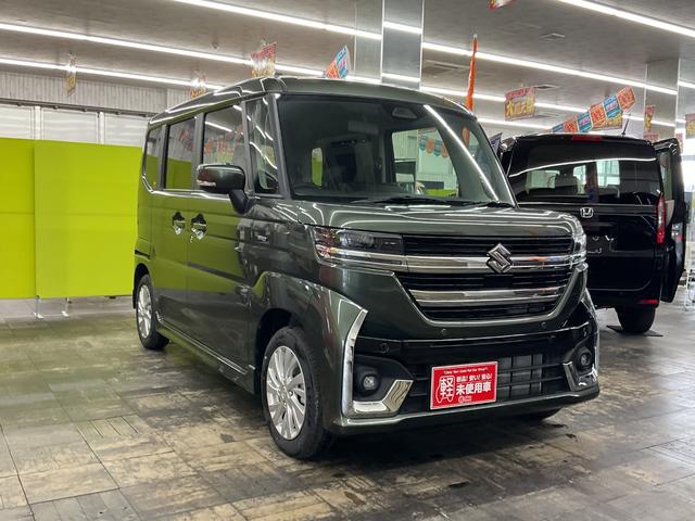 スペーシアカスタム ハイブリッドＧＳ　４ＷＤ　届出済未使用車　両側スライドドア　片側パワースライドドア　衝突被害軽減システム　盗難防止システム　衝突安全ボディ　クリアランスソナー　シートヒーター（4枚目）