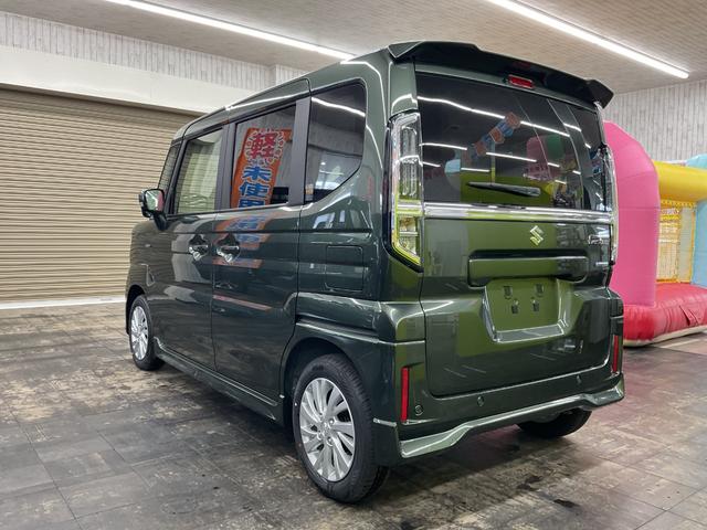 スペーシアカスタム ハイブリッドＧＳ　４ＷＤ　届出済未使用車　両側スライドドア　片側パワースライドドア　衝突被害軽減システム　盗難防止システム　衝突安全ボディ　クリアランスソナー　シートヒーター（10枚目）