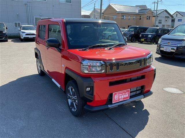 タフト Ｇ　ダーククロムベンチャー　４ＷＤ　届出済未使用車　衝突被害軽減システム　盗難防止システム　衝突安全ボディ　クリアランスソナー　シートヒーター　サンルーフ　電動パーキングブレーキ（3枚目）