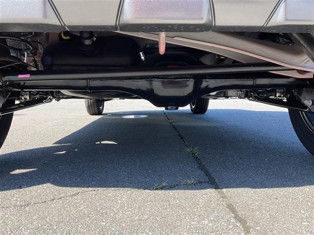 タフト Ｇ　ダーククロムベンチャー　４ＷＤ　届出済未使用車　衝突被害軽減システム　盗難防止システム　衝突安全ボディ　クリアランスソナー　シートヒーター　サンルーフ　電動パーキングブレーキ（19枚目）