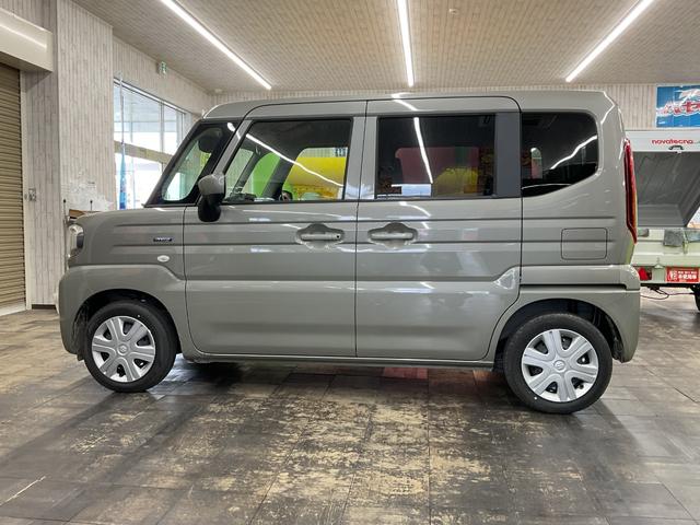 スペーシア ハイブリッドＧ　４ＷＤ　届出済未使用車　スマートキー　アイドリングストップ　衝突被害軽減システム　衝突安全ボディ　盗難防止システム　クリアランスソナー　シートヒーター（9枚目）