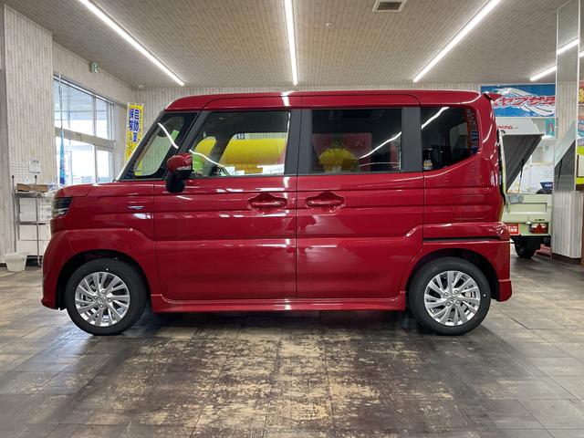 スペーシアカスタム ハイブリッドＧＳ　届出済み未使用車　４ＷＤ　運転席・助手席エアーバック　ＡＢＳ　ＥＳＣ　盗難防止システム　衝突被害軽減システム　衝突安全ボディ　アイドリングストップ　クリアランスソナー（10枚目）
