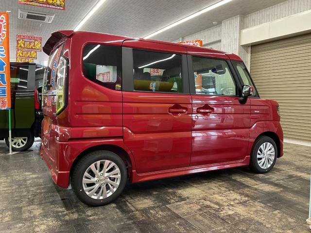 スペーシアカスタム ハイブリッドＧＳ　届出済み未使用車　４ＷＤ　運転席・助手席エアーバック　ＡＢＳ　ＥＳＣ　盗難防止システム　衝突被害軽減システム　衝突安全ボディ　アイドリングストップ　クリアランスソナー（11枚目）