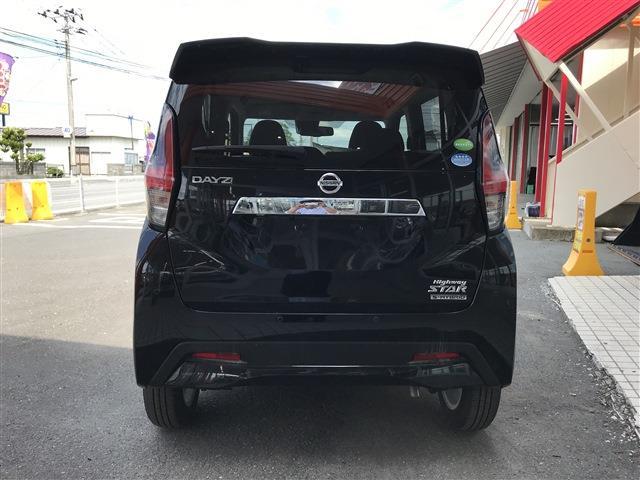 デイズ ハイウェイスター　Ｘ　４ＷＤ　運転席・助手席エアーバック　ＡＢＳ　ＥＳＣ　盗難防止システム　衝突被害軽減システム　衝突安全ボディ　アイドリングストップ　クリアランスソナー（8枚目）