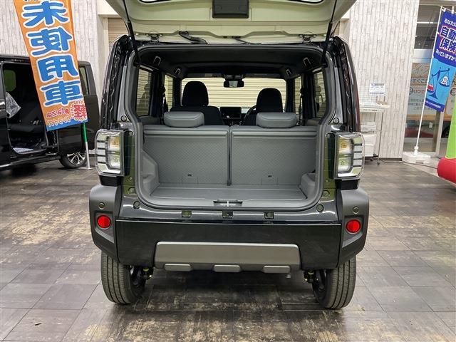 タフト Ｇ　ダーククロムベンチャー　４ＷＤ　届出済未使用車　スマートキー　アイドリングストップ　衝突被害軽減システム　衝突安全ボディ　盗難防止システム　クリアランスソナー　シートヒーター　サンルーフ　ＬＥＤヘッドランプ　バックカメラ（18枚目）
