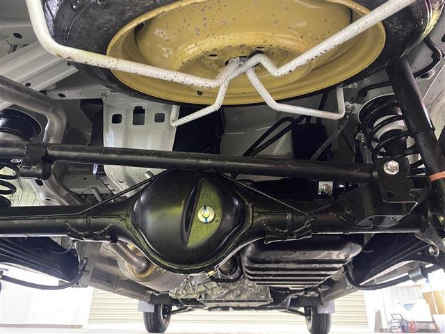 ＮＶ１００クリッパーバン 　４ＷＤ　ＦＭ／ＡＭチューナー　アイドリングストップ　パートタイム４ＷＤ　衝突被害軽減システム　ＬＥＤルームランプ　　エアコン　パワーステアリング（17枚目）