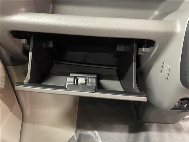 ＮＶ１００クリッパーバン 　４ＷＤ　ＦＭ／ＡＭチューナー　アイドリングストップ　パートタイム４ＷＤ　衝突被害軽減システム　ＬＥＤルームランプ　　エアコン　パワーステアリング（27枚目）