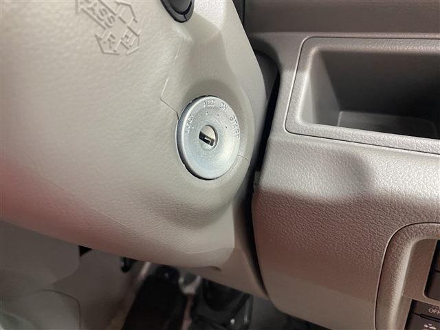 ＮＶ１００クリッパーバン 　４ＷＤ　ＦＭ／ＡＭチューナー　アイドリングストップ　パートタイム４ＷＤ　衝突被害軽減システム　ＬＥＤルームランプ　　エアコン　パワーステアリング（30枚目）