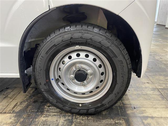 ＮＶ１００クリッパーバン 　４ＷＤ　ＦＭ／ＡＭチューナー　アイドリングストップ　パートタイム４ＷＤ　衝突被害軽減システム　ＬＥＤルームランプ　　エアコン　パワーステアリング（48枚目）