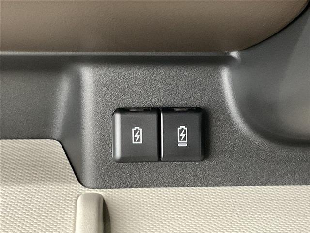 スペーシア ハイブリッドＸ　４ＷＤ　届け出済み未使用車　両側電動スライドドア　クリアランスソナー　衝突被害軽減システム　オートライト　ＬＥＤヘッドランプ　スマートキー　アイドリングストップ　電動格納ミラー　シートヒーター（70枚目）