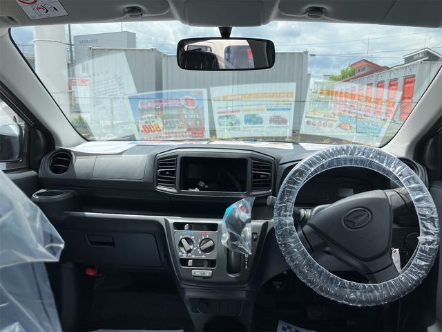 ミライース Ｌ　４ＷＤ　届け出済み未使用車　オートライト　キーレスエントリー　アイドリングストップ　ＣＶＴ　盗難防止システム　ＡＢＳ　ＥＳＣ　衝突安全ボディ　エアコン　パワーステアリング　パワーウィンドウ（2枚目）