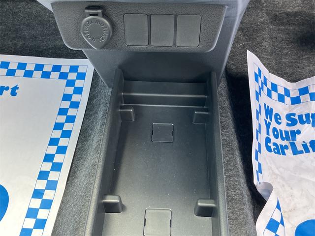 ミライース Ｌ　４ＷＤ　オートライト　キーレスエントリー　アイドリングストップ　ＣＶＴ　盗難防止システム　ＡＢＳ　ＥＳＣ　衝突安全ボディ　エアコン　パワーステアリング　パワーウィンドウ（23枚目）