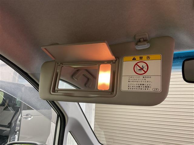 届出済　未使用車は新車の香りがします！中古車のようにタバコ臭い心配がありません。