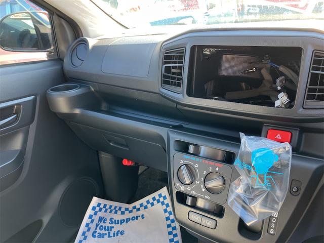 ミライース Ｌ　４ＷＤ　オートライト　キーレスエントリー　アイドリングストップ　ＣＶＴ　盗難防止システム　ＡＢＳ　ＥＳＣ　衝突安全ボディ　エアコン　パワーステアリング　パワーウィンドウ（10枚目）