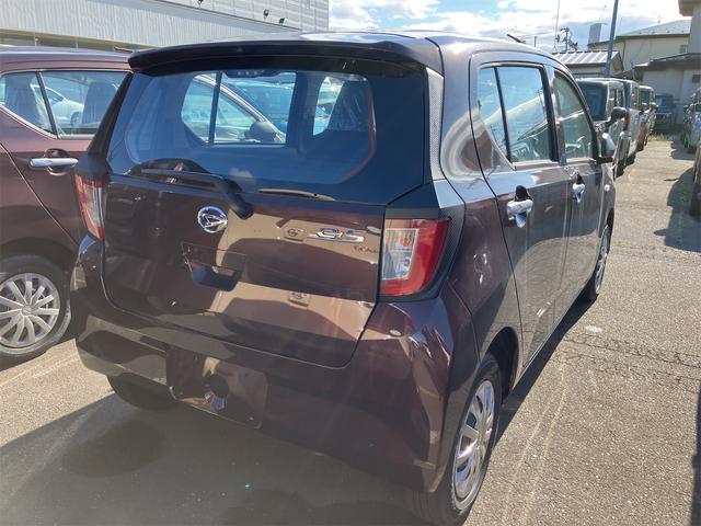 ミライース Ｌ　４ＷＤ　オートライト　キーレスエントリー　アイドリングストップ　ＣＶＴ　盗難防止システム　ＡＢＳ　ＥＳＣ　衝突安全ボディ　エアコン　パワーステアリング　パワーウィンドウ（17枚目）