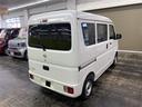 　４ＷＤ　ＦＭ／ＡＭチューナー　アイドリングストップ　パートタイム４ＷＤ　衝突被害軽減システム　ＬＥＤルームランプ　　エアコン　パワーステアリング（10枚目）