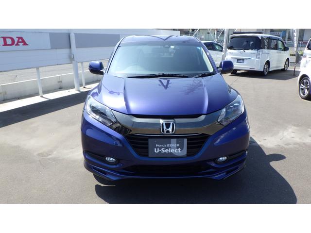 ヴェゼル ハイブリッドＸ・ホンダセンシング　Ｈｏｎｄａインターナビ　フルセグ　ＣＤ・ＤＶＤ再生　Ｂｌｕｅｔｏｏｔｈ接続　バックカメラ　ＥＴＣ車載器　クルーズコントロール　ＬＥＤヘッドライト　シートヒーター　１７インチ純正アルミホイール（9枚目）