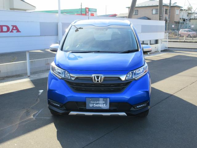 フリード クロスター　ＨｏｎｄａＳＥＮＳＩＮＧ　４ＷＤ　純正ナビ　フルセグ　Ｂｌｕｅｔｏｏｔｈ接続　ＣＤ／ＤＶＤ再生　バックカメラ　ＥＴＣ車載器　ドライブレコーダー　ＬＥＤヘッドライト　両側電動スライドドア　スマートキー（2枚目）