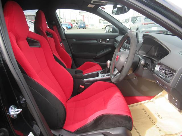 シビック タイプRレーシングブラックパッケージ(31枚目)