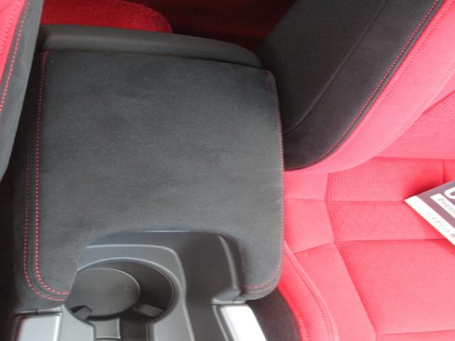 シビック タイプRレーシングブラックパッケージ(61枚目)