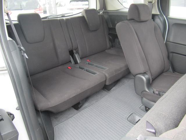 フリード Gジャストセレクション 4WD 純正ナビ ワンセグTV CD再生 リアカメラ ETC車載器 社外15インチアルミホイール 片側電動スライドドア 3列シート フロアマット 盗難防止装置(30枚目)