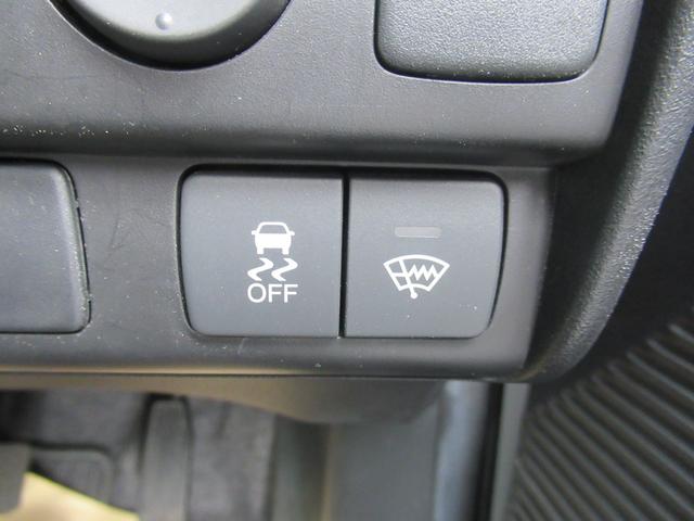 フリード Gジャストセレクション 4WD 純正ナビ ワンセグTV CD再生 リアカメラ ETC車載器 社外15インチアルミホイール 片側電動スライドドア 3列シート フロアマット 盗難防止装置(55枚目)