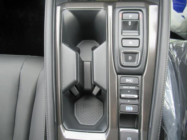 アコード e:HEV 純正ナビ フルセグTV HondaSENSING 障害物センサー Google搭載デジタルサービス対応 Bluetooth接続 純正18インチアルミホイール 電動シート ETC2.0(64枚目)