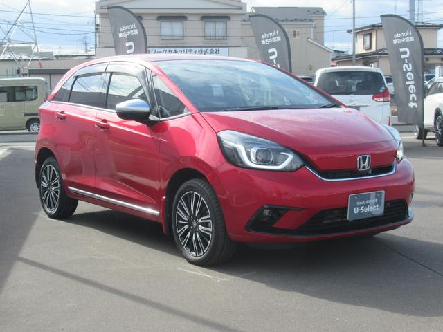 フィット e:HEVリュクス 4WD HondaSENSING 純正ナビ インターナビ対応 純正16インチアルミホイール 障害物センサー リアカメラ LEDヘッドライト Bluetooth接続 CD/DVD再生 ETC(3枚目)