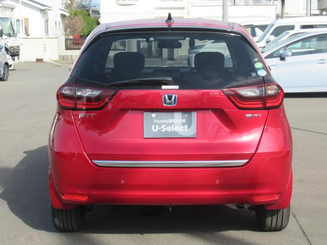 フィット e:HEVリュクス 4WD HondaSENSING 純正ナビ インターナビ対応 純正16インチアルミホイール 障害物センサー リアカメラ LEDヘッドライト Bluetooth接続 CD/DVD再生 ETC(6枚目)