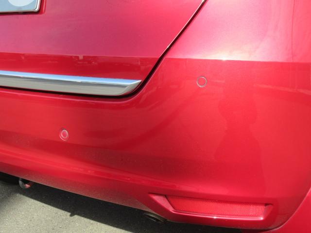 フィット e:HEVリュクス 4WD HondaSENSING 純正ナビ インターナビ対応 純正16インチアルミホイール 障害物センサー リアカメラ LEDヘッドライト Bluetooth接続 CD/DVD再生 ETC(10枚目)