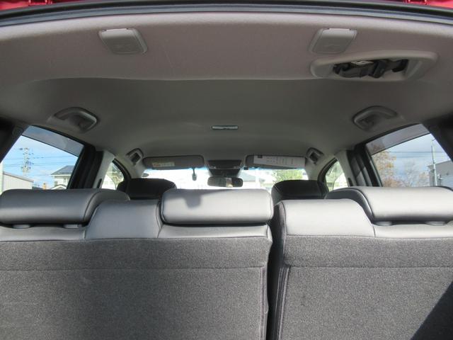 フィット e:HEVリュクス 4WD HondaSENSING 純正ナビ インターナビ対応 純正16インチアルミホイール 障害物センサー リアカメラ LEDヘッドライト Bluetooth接続 CD/DVD再生 ETC(13枚目)