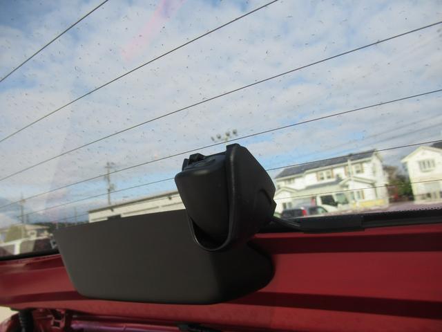 フィット e:HEVリュクス 4WD HondaSENSING 純正ナビ インターナビ対応 純正16インチアルミホイール 障害物センサー リアカメラ LEDヘッドライト Bluetooth接続 CD/DVD再生 ETC(14枚目)